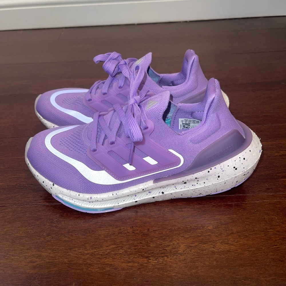 guc adidas ultraboost Purple Athletic Shoes 6
